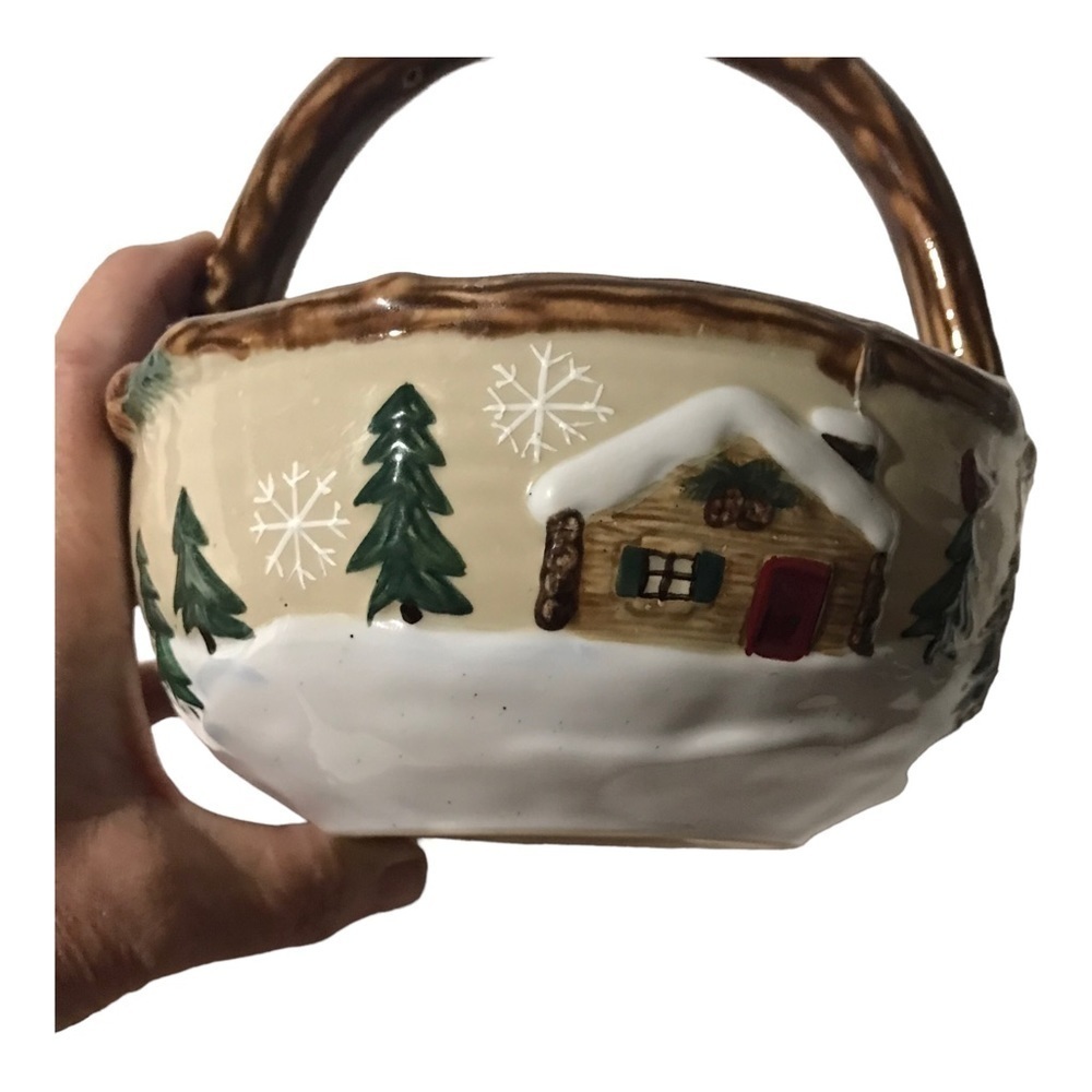 St. Nicholas Square Heartland Nut/Candy Bowl with Handle